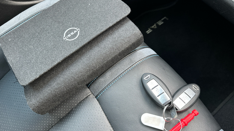 Nissan LEAF 160kW e+ Tekna 59kWh 5dr Auto Electric Hatchback